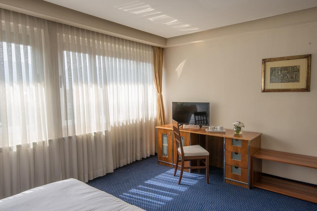 Hotel By Gastroid Ilidža Εξωτερικό φωτογραφία